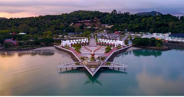 6-NIGHT KUALA LUMPUR, PENANG & LANGKAWI